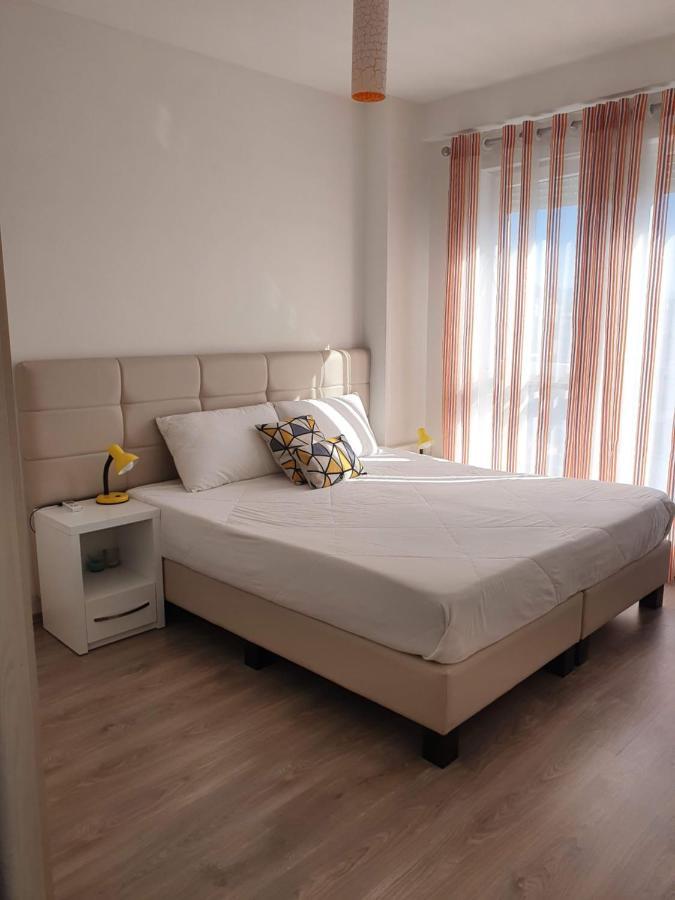 Rovena'S Apartment - Free Parking Tiranë Luaran gambar